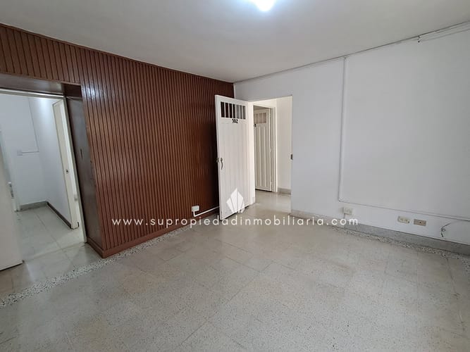 Oficina en arriendo en Simon Bolivar, Medellín, 35 m² · foto 2 de 6