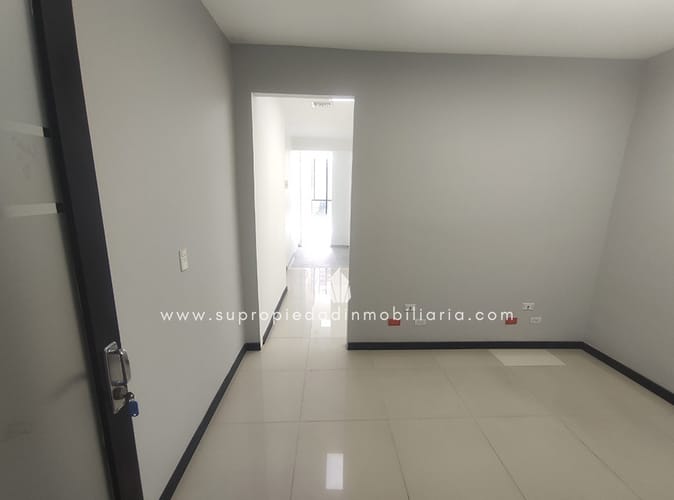 Local en arriendo en Milla De Oro, Medellín, 46 m² · foto 4 de 11