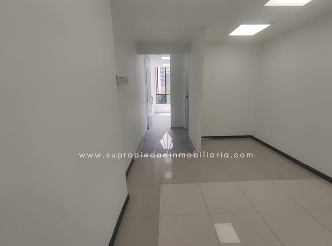 Local en arriendo en Milla De Oro, Medellín, 46 m² · foto 5 de 11