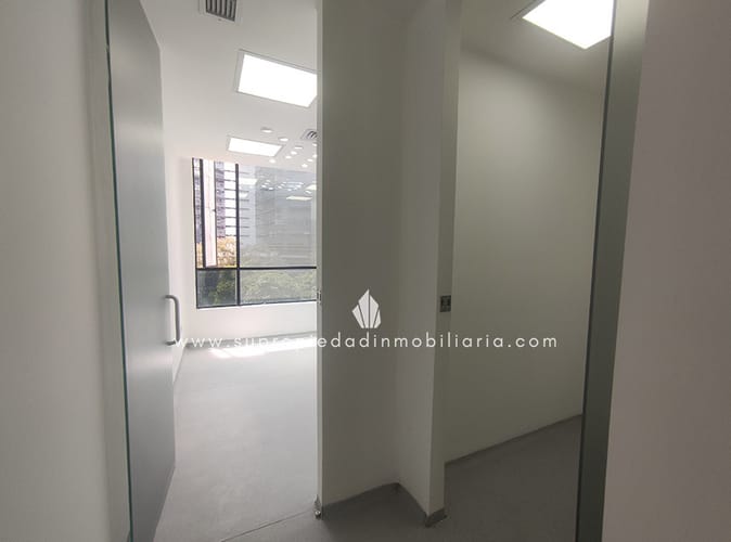 Local en arriendo en Milla De Oro, Medellín, 46 m² · foto 7 de 11