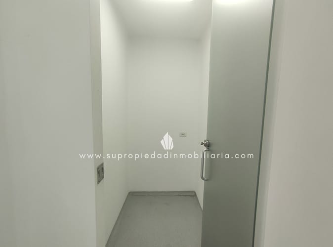 Local en arriendo en Milla De Oro, Medellín, 46 m² · foto 8 de 11