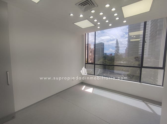 Local en arriendo en Milla De Oro, Medellín, 46 m² · foto 9 de 11