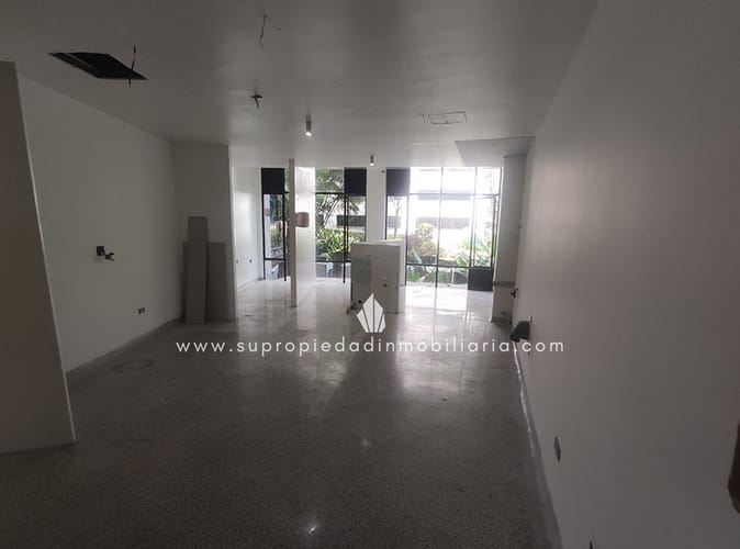 Local en arriendo en Milla De Oro, Medellín, 230 m² · foto 5 de 9