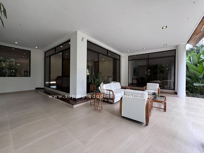 Casa de 3 alcobas en venta en San Lucas, Medellín, 640 m² · foto 7 de 24