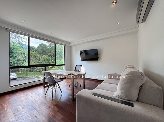 Casa de 3 alcobas en venta en San Lucas, Medellín, 640 m² · foto 19 de 24
