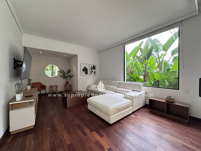 Casa de 3 alcobas en venta en San Lucas, Medellín, 640 m² · foto 21 de 24