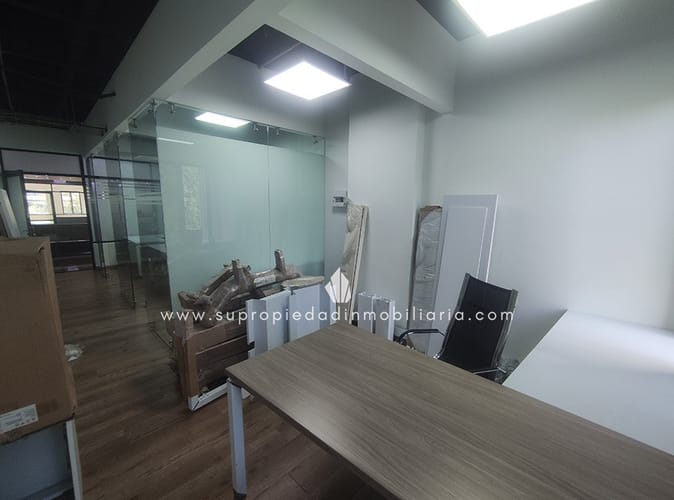 Local en arriendo en Milla De Oro, Medellín, 35 m² · foto 2 de 5