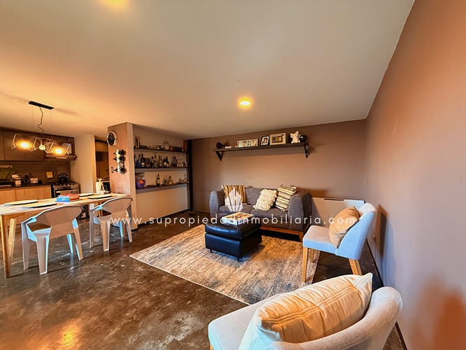 Casa de 6 alcobas en venta en Loma Del Escobero, Envigado, 550 m² · foto 6 de 24