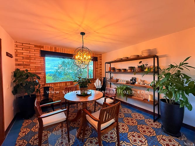Casa de 6 alcobas en venta en Loma Del Escobero, Envigado, 550 m² · foto 9 de 24