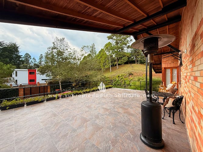 Casa de 6 alcobas en venta en Loma Del Escobero, Envigado, 550 m² · foto 10 de 24
