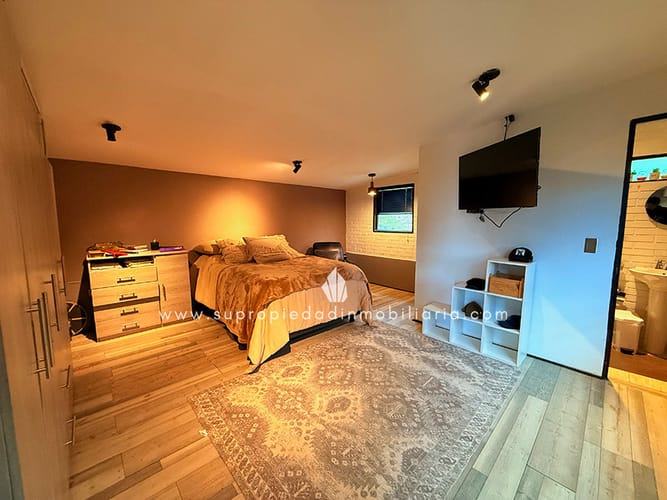 Casa de 6 alcobas en venta en Loma Del Escobero, Envigado, 550 m² · foto 20 de 24