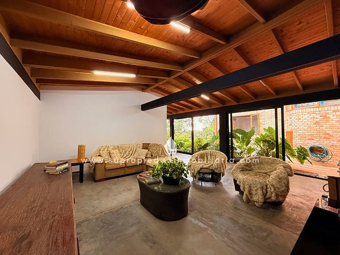 Casa de 6 alcobas en venta en Loma Del Escobero, Envigado, 550 m² · foto 24 de 24