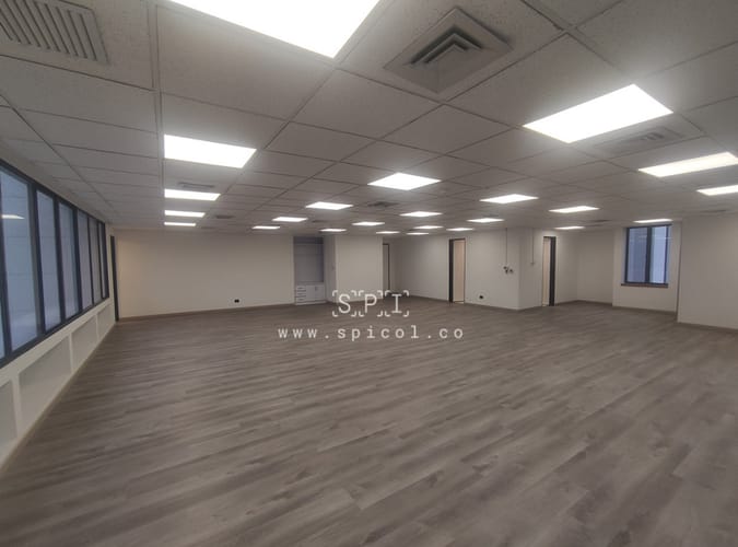 Oficina en arriendo en Patio Bonito, Medellín, 125 m² · foto 4 de 12