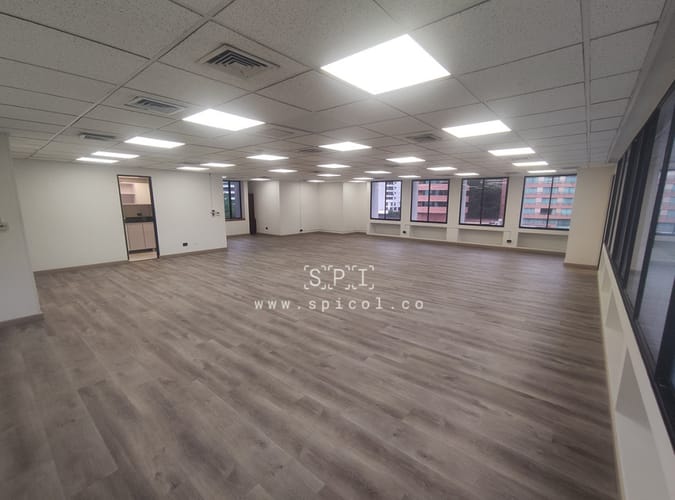 Oficina en arriendo en Patio Bonito, Medellín, 125 m² · foto 12 de 12