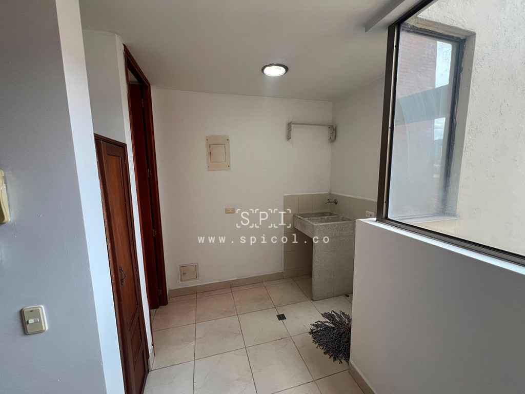 Apartamento en arriendo en La Frontera, Envigado · foto 8 de 22