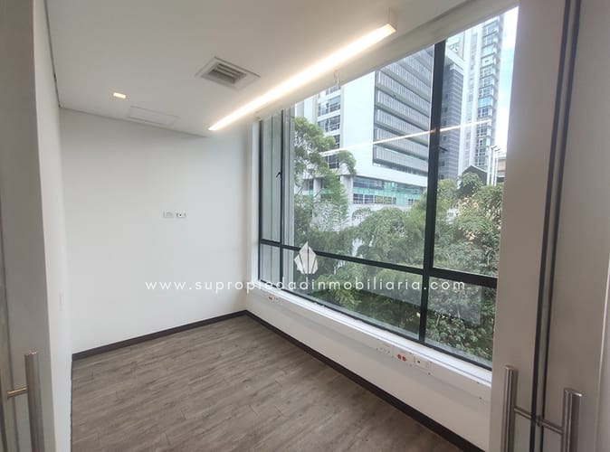 Local en arriendo en Milla De Oro, Medellín, 203 m² · foto 7 de 23