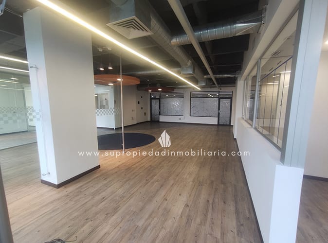 Local en arriendo en Milla De Oro, Medellín, 203 m² · foto 11 de 23