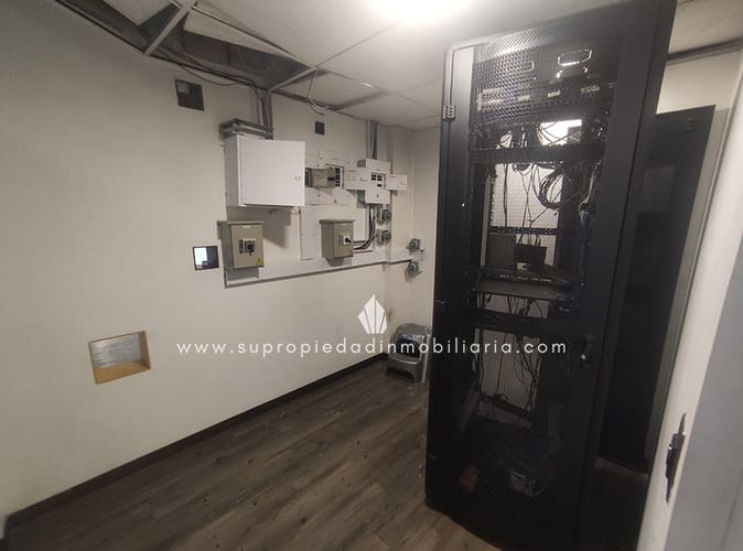 Local en arriendo en Milla De Oro, Medellín, 203 m² · foto 18 de 23