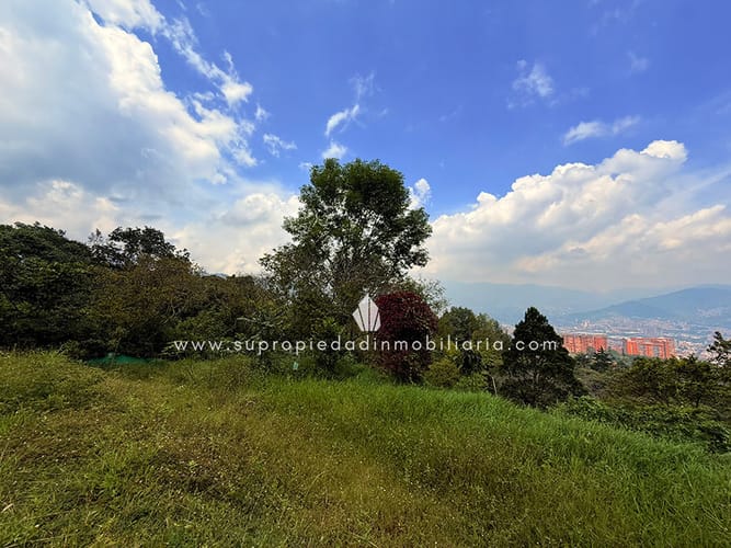 Lote en venta en Loma Del Escobero, Envigado, 1428 m² · foto 5 de 6