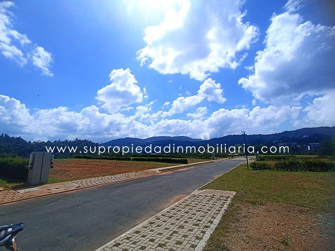 Lote en venta en Loma Del Chocho, Envigado, 776 m² · foto 8 de 10