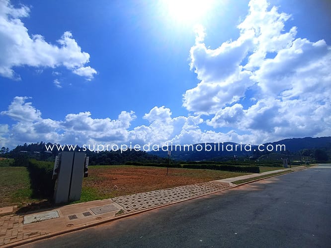 Lote en venta en Loma Del Chocho, Envigado, 776 m² · foto 10 de 10