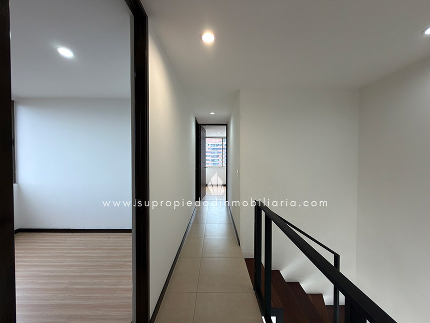 Apartamento en venta en Altos Del Poblado, Medellín · foto 16 de 24