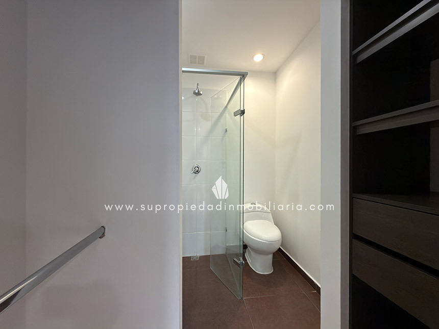 Apartamento en venta en Altos Del Poblado, Medellín · foto 21 de 24