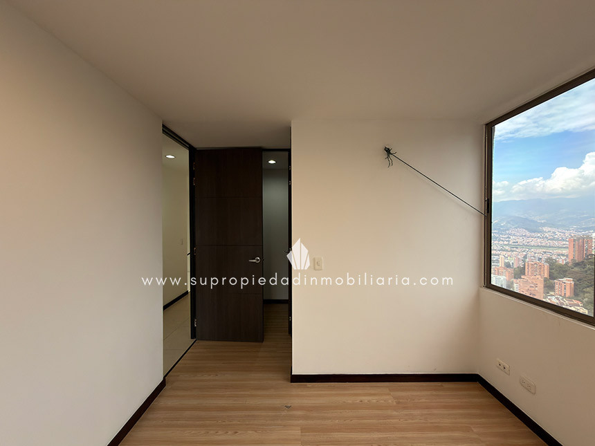 Apartamento en venta en Altos Del Poblado, Medellín · foto 22 de 24