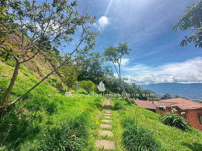 Casa de 5 alcobas en venta en Pan De Azucar, Sabaneta, 352 m² · foto 4 de 24