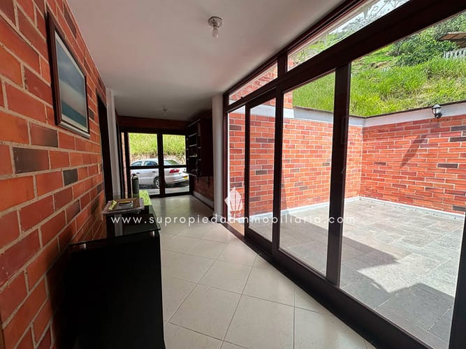 Casa de 5 alcobas en venta en Pan De Azucar, Sabaneta, 352 m² · foto 15 de 24