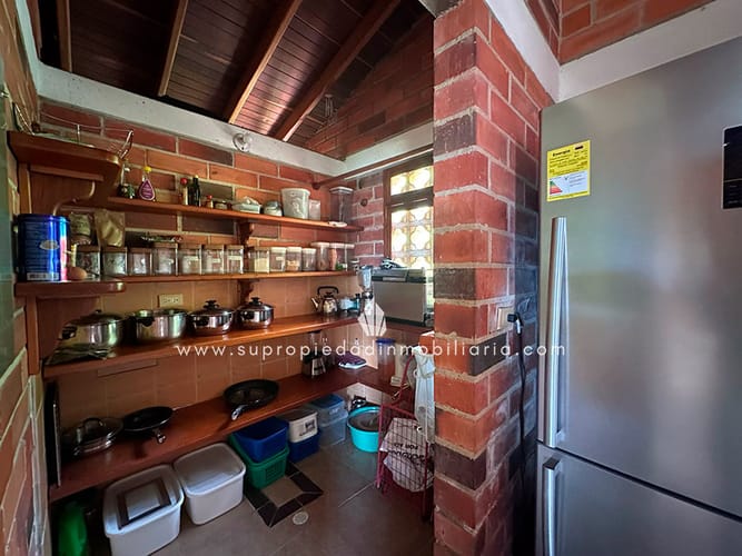 Casa de 5 alcobas en venta en Pan De Azucar, Sabaneta, 352 m² · foto 16 de 24