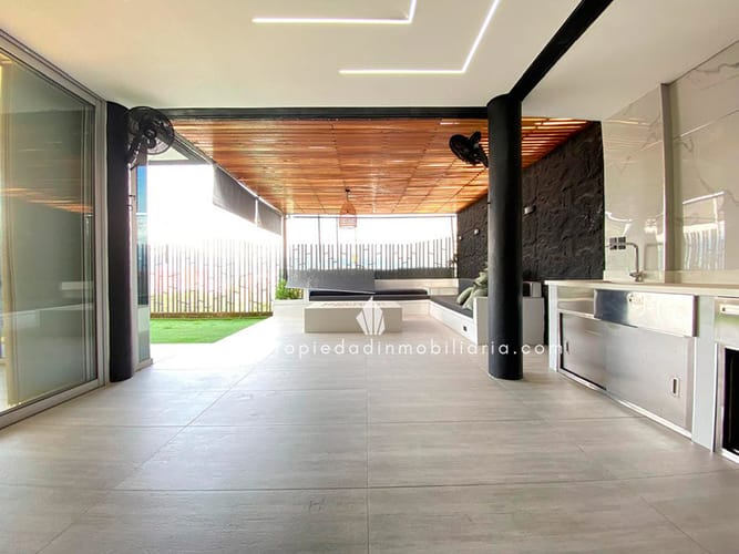 Casa de 4 alcobas en venta en Loma El Atravesado, Envigado, 380 m² · foto 13 de 24