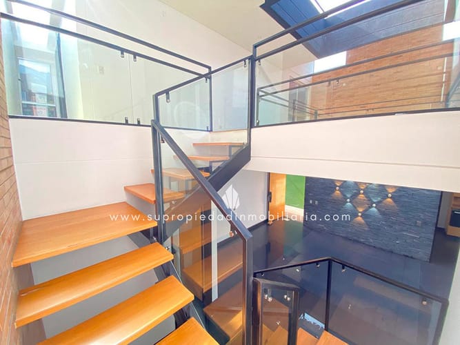 Casa de 4 alcobas en venta en Loma El Atravesado, Envigado, 380 m² · foto 15 de 24