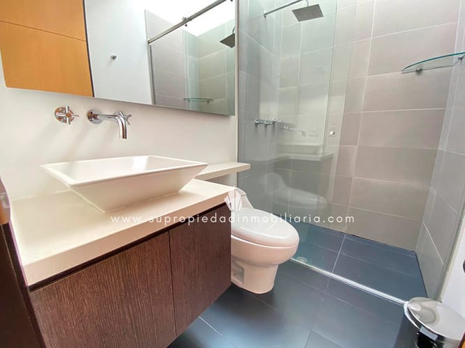 Casa de 4 alcobas en venta en Loma El Atravesado, Envigado, 380 m² · foto 21 de 24