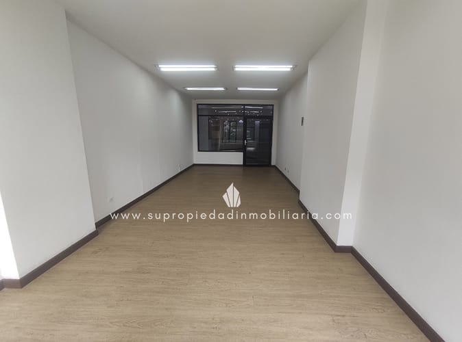Local en arriendo en Milla De Oro, Medellín, 35 m² · foto 2 de 6