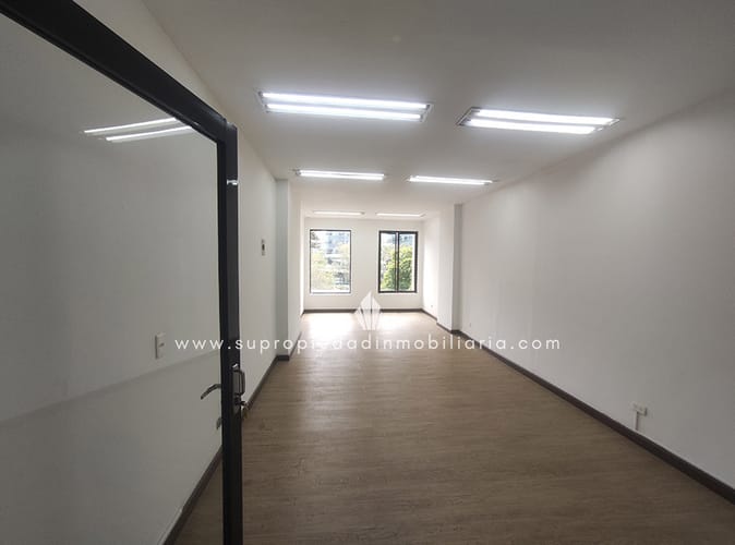 Local en arriendo en Milla De Oro, Medellín, 35 m² · foto 3 de 6
