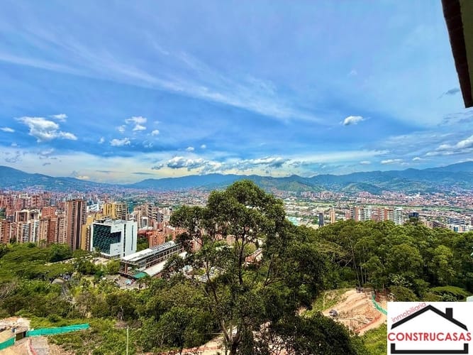 Apartaestudio en venta en El Poblado, Medellín, 55 m² · foto 4 de 14