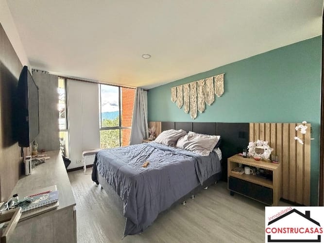 Apartaestudio en venta en El Poblado, Medellín, 55 m² · foto 9 de 14