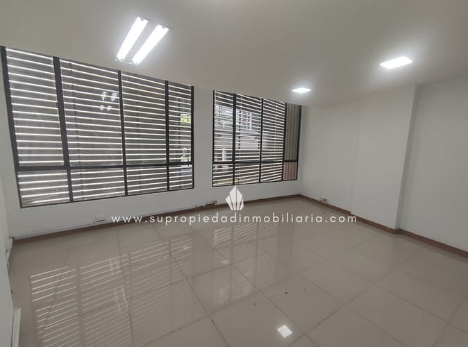 Local en arriendo en Milla De Oro, Medellín, 46 m² · foto 6 de 8