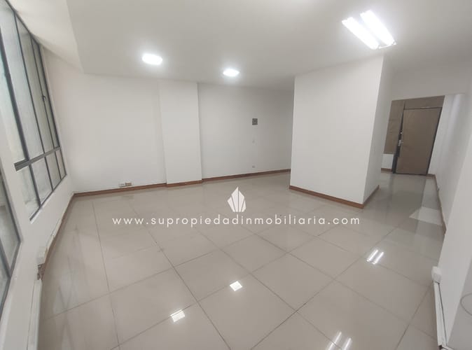 Local en arriendo en Milla De Oro, Medellín, 46 m² · foto 7 de 8