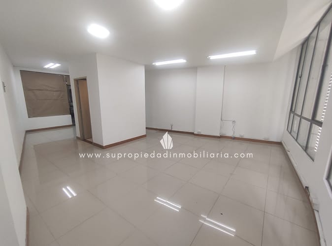 Local en arriendo en Milla De Oro, Medellín, 46 m² · foto 8 de 8