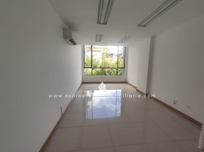 Local en arriendo en Milla De Oro, Medellín, 46 m² · foto 8 de 11
