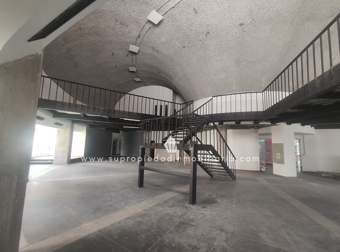 Local en arriendo en Milla De Oro, Medellín, 728 m² · foto 4 de 18