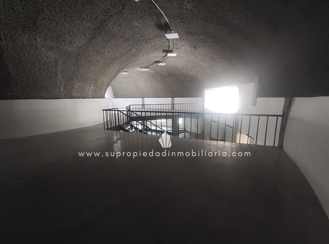 Local en arriendo en Milla De Oro, Medellín, 728 m² · foto 14 de 18