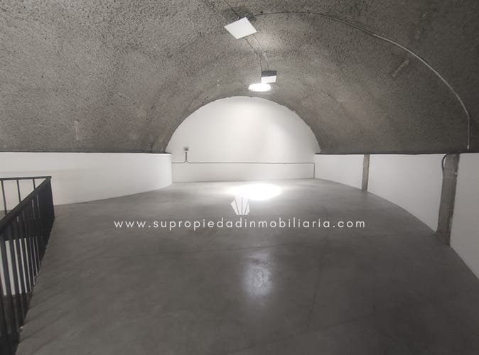 Local en arriendo en Milla De Oro, Medellín, 728 m² · foto 18 de 18