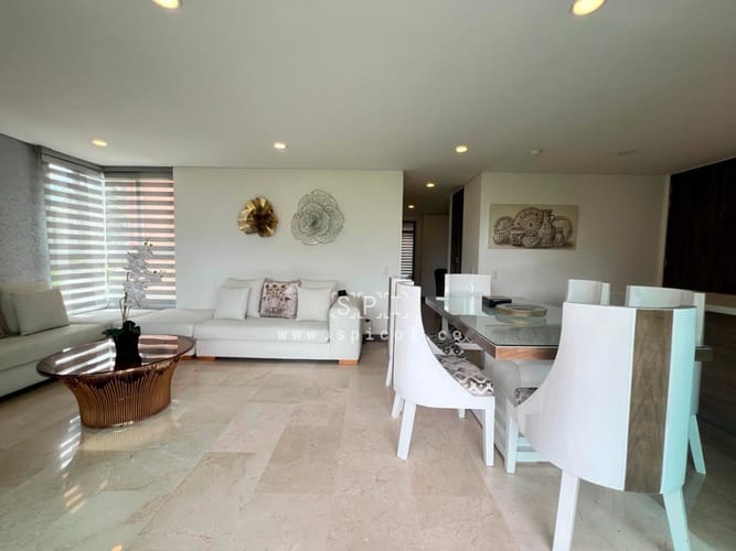 Apartamento de 3 alcobas en arriendo en El Poblado, Medellín, 130 m² · foto 4 de 22