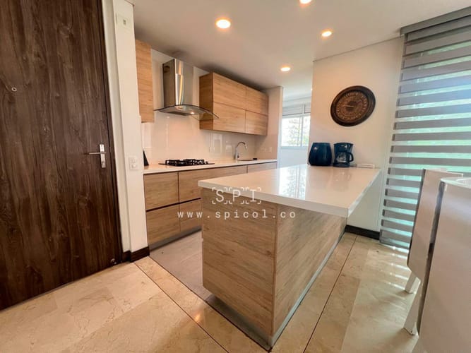 Apartamento de 3 alcobas en arriendo en El Poblado, Medellín, 130 m² · foto 5 de 22
