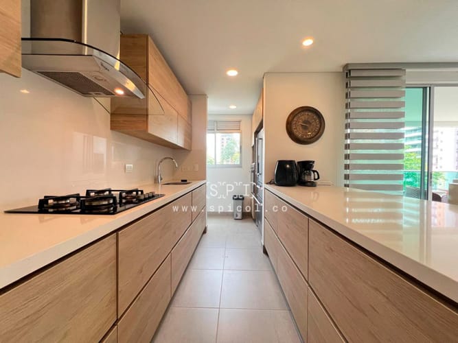 Apartamento de 3 alcobas en arriendo en El Poblado, Medellín, 130 m² · foto 6 de 22