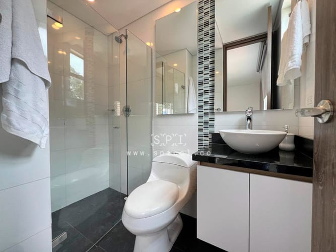 Apartamento de 3 alcobas en arriendo en El Poblado, Medellín, 130 m² · foto 19 de 22