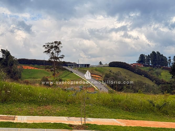 Lote en venta en Loma Del Escobero, Envigado, 1435 m² · foto 15 de 22